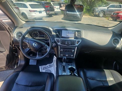 Used 2018 Nissan Pathfinder SL w/ Cargo Package FWD image 24