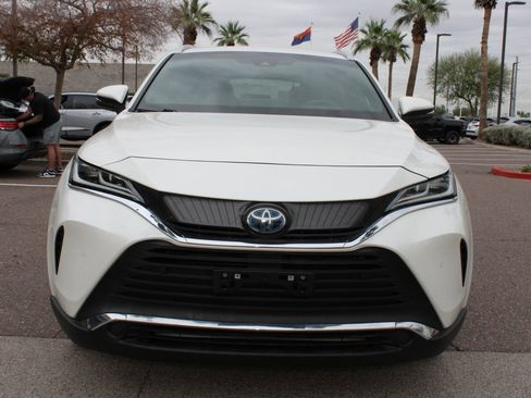 Used 2021 Toyota Venza XLE image 9