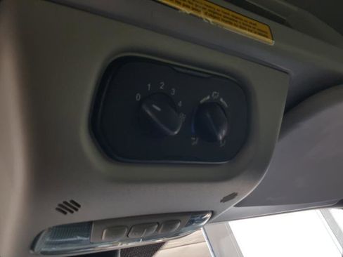 Used 2017 Ford Transit 150 XLT image 19