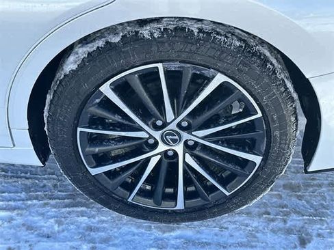 Used 2024 Lexus ES 350 w/ Premium Package image 5