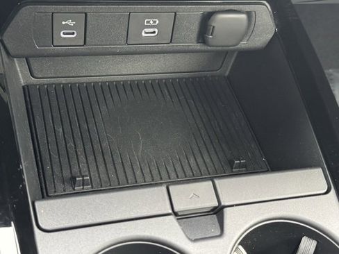 Certified 2024 Toyota Prius XLE image 18