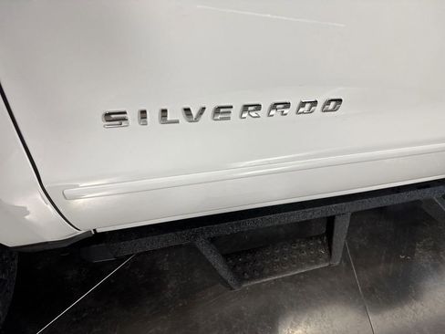 Used 2019 Chevrolet Silverado 1500 LT w/ All Star Edition image 15