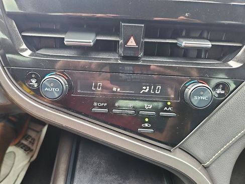 Used 2023 Toyota Camry SE FWD image 31