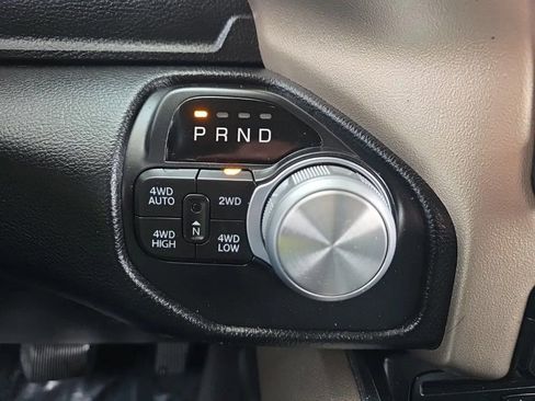 Used 2019 RAM 1500 Laramie AWD/4WD image 28