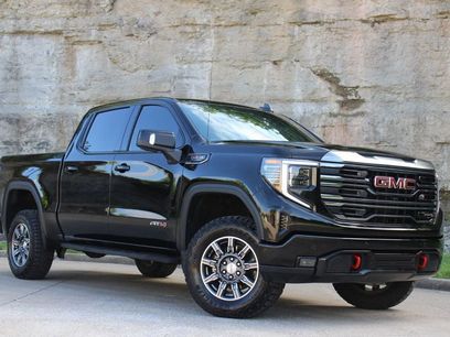 Used 2024 GMC Sierra 1500 AT4 w/ Technology Package