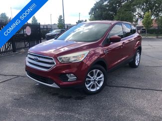 Used 2017 Ford Escape SE FWD video 1