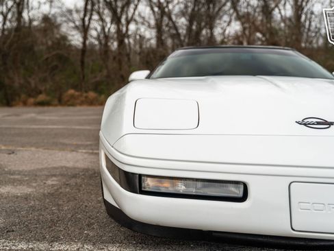 Used 1991 Chevrolet Corvette Coupe image 26
