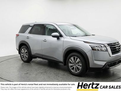 Used 2025 Nissan Pathfinder SV