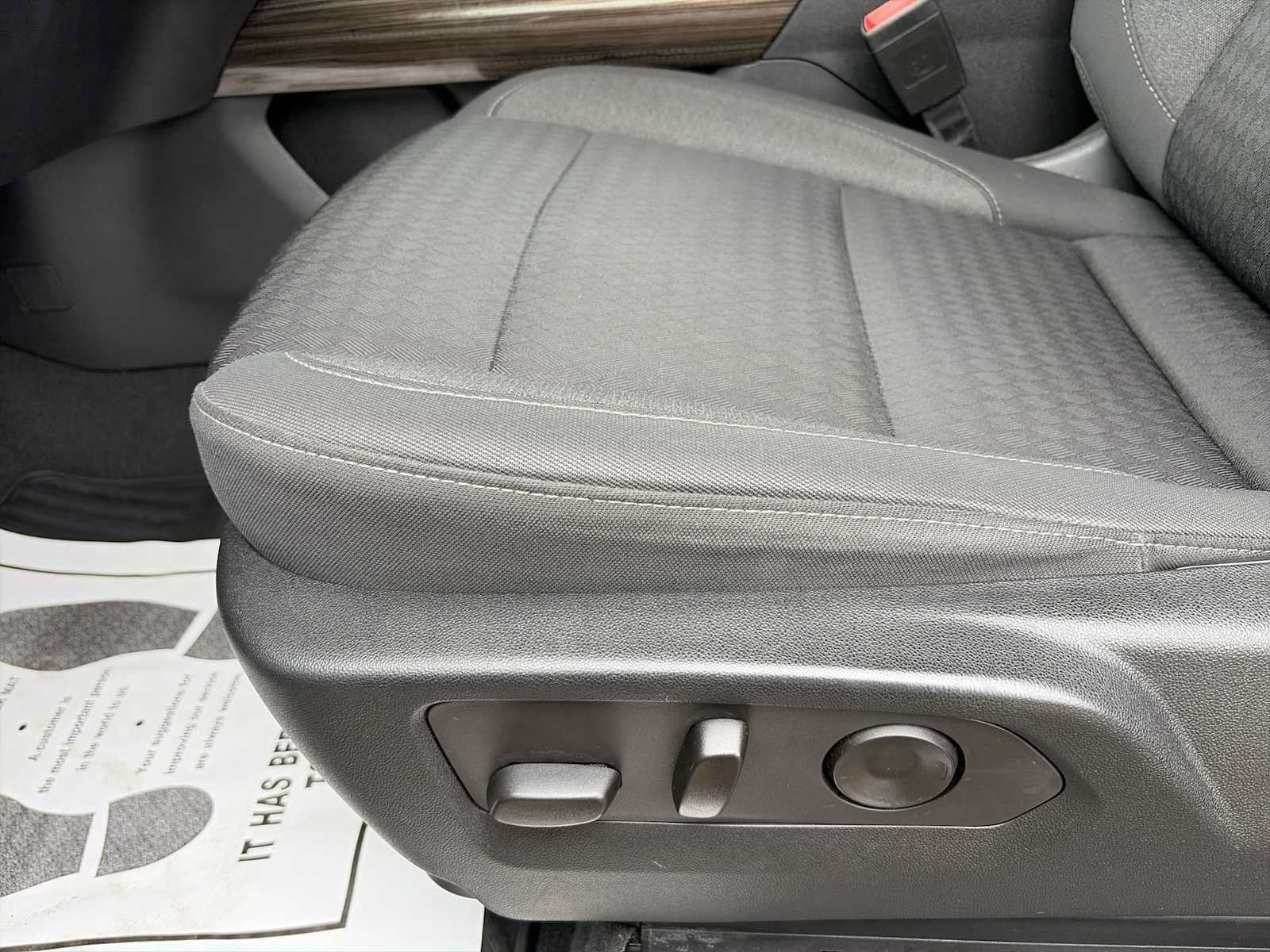 Used 2022 Chevrolet Silverado 1500 RST RWD image 14