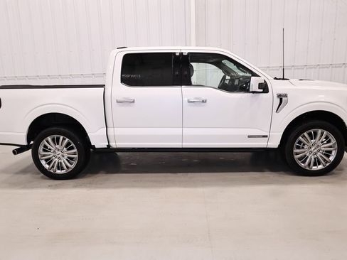 New 2026 Ford F150 Platinum w/ Equipment Group 703A Plus AWD/4WD image 2