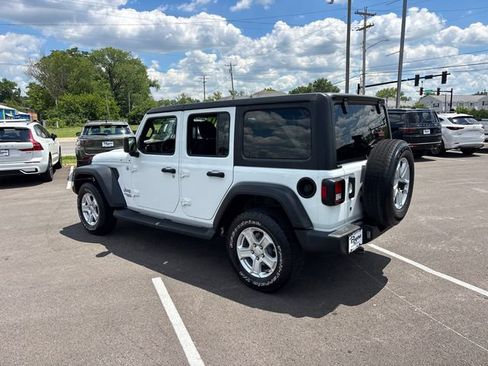 Used 2018 Jeep Wrangler Unlimited Sport S AWD/4WD image 4
