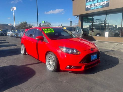 Used 2013 Ford Focus ST image 1