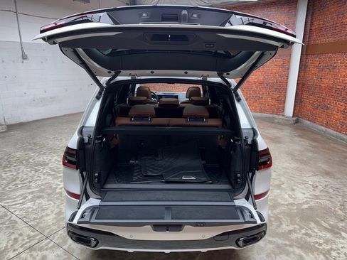 New 2026 BMW X7 xDrive40i w/ M Sport Package image 27