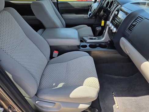 Used 2012 Toyota Tundra 2WD CrewMax w/ Tow Pkg image 35
