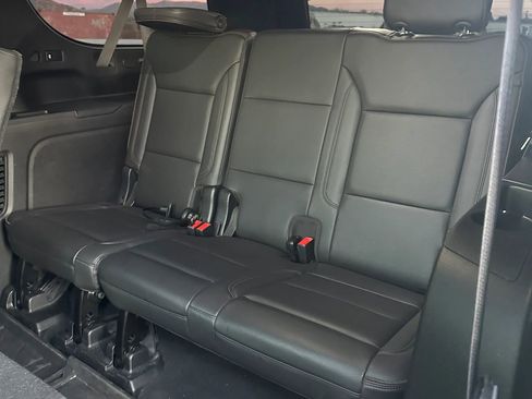 Used 2021 Chevrolet Suburban High Country w/ Premium Package image 24