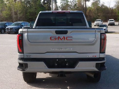 Used 2024 GMC Sierra 2500 AT4 w/ AT4 Premium Plus Package image 6