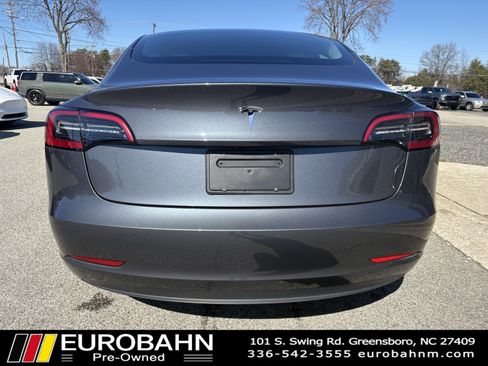 Used 2023 Tesla Model 3 Standard Range image 4