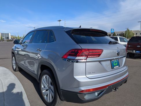 Used 2023 Volkswagen Atlas Cross Sport SE AWD/4WD image 29