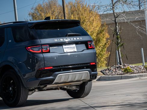Used 2024 Land Rover Discovery Sport S image 6