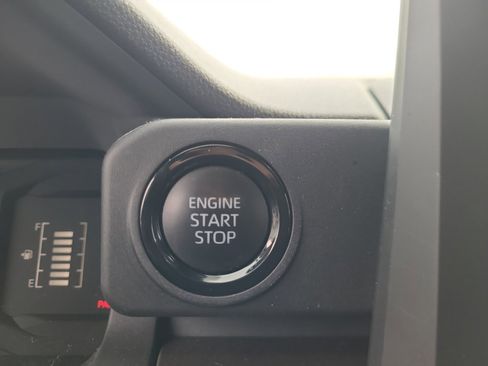 Used 2024 Toyota Tacoma SR5 image 22