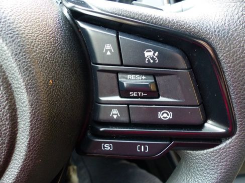 Used 2024 Subaru Crosstrek 2.0i Premium AWD/4WD image 23