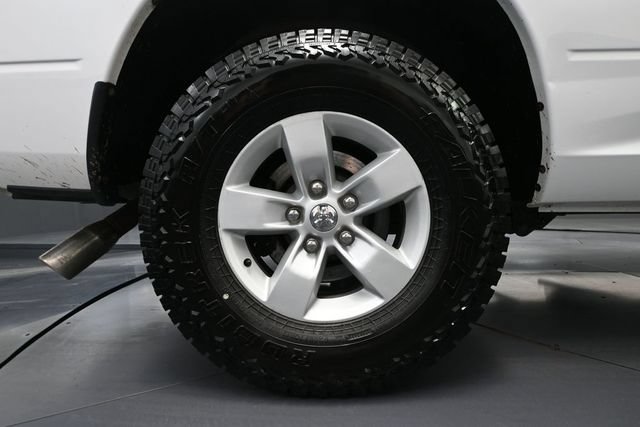 Used 2017 RAM 1500 Classic SLT AWD/4WD image 10
