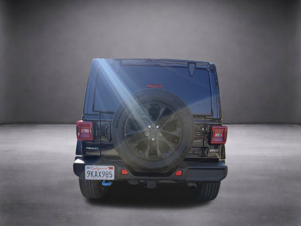 Used 2024 Jeep Wrangler Unlimited Sahara w/ Technology Group AWD/4WD image 14