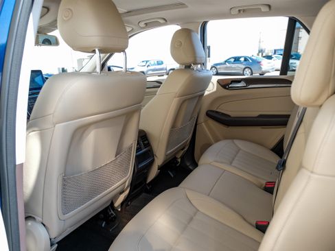 Used 2017 Mercedes-Benz GLE 350 w/ Premium 1 Package image 37