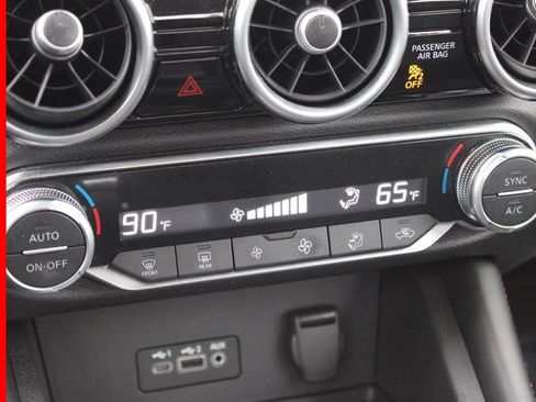 Certified 2022 Nissan Sentra SR image 36