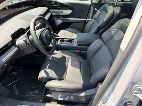 New 2026 Lincoln Nautilus Reserve AWD/4WD image 10