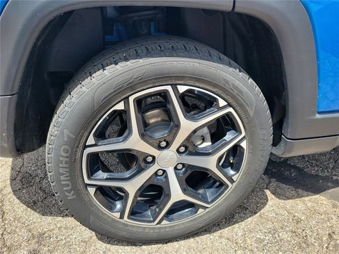 Used 2024 Jeep Compass Limited AWD/4WD image 6