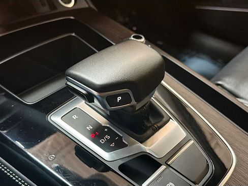 Used 2024 Audi Q5 2.0T Premium Plus image 24