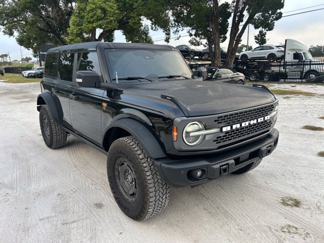 Used 2025 Ford Bronco Badlands AWD/4WD image 1