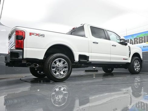 New 2026 Ford F250 4x4 Crew Cab Super Duty image 13