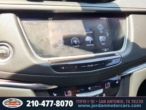 Used 2017 Cadillac XT5 Luxury w/ Driver Awareness Package FWD image 19