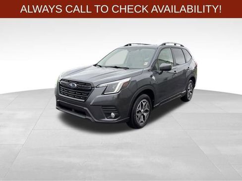 Used 2022 Subaru Forester Premium AWD/4WD image 3