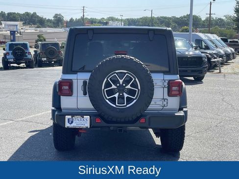 Certified 2024 Jeep Wrangler Unlimited Rubicon image 7