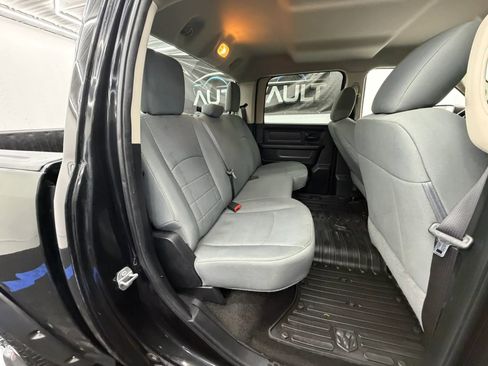 Used 2017 RAM 1500 Express AWD/4WD image 8