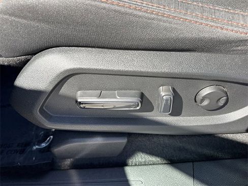 Used 2023 Honda Pilot Sport image 12