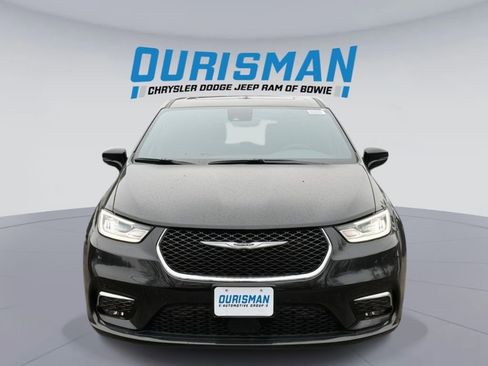 New 2026 Chrysler Pacifica Limited image 8