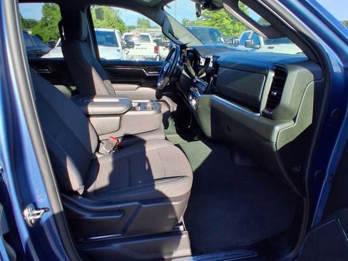 Used 2024 GMC Sierra 1500 SLE AWD/4WD image 17