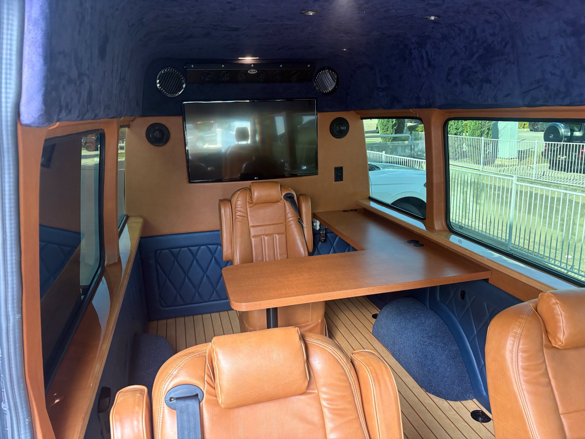 Used 2021 Mercedes-Benz Sprinter 2500 image 5