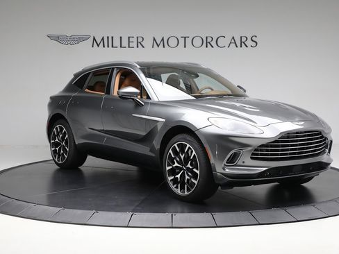 Used 2024 Aston Martin DBX AWD/4WD image 10