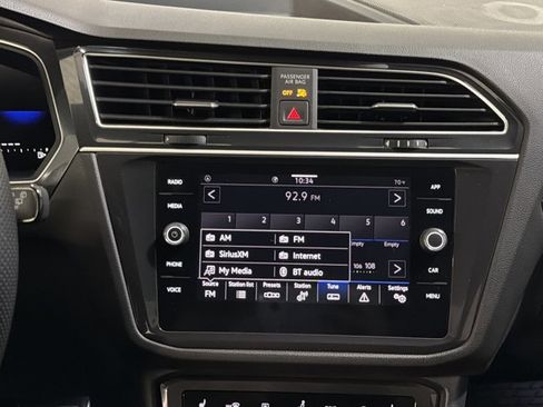 Certified 2024 Volkswagen Tiguan SE R-Line w/ MDO Package, Three-Row image 32