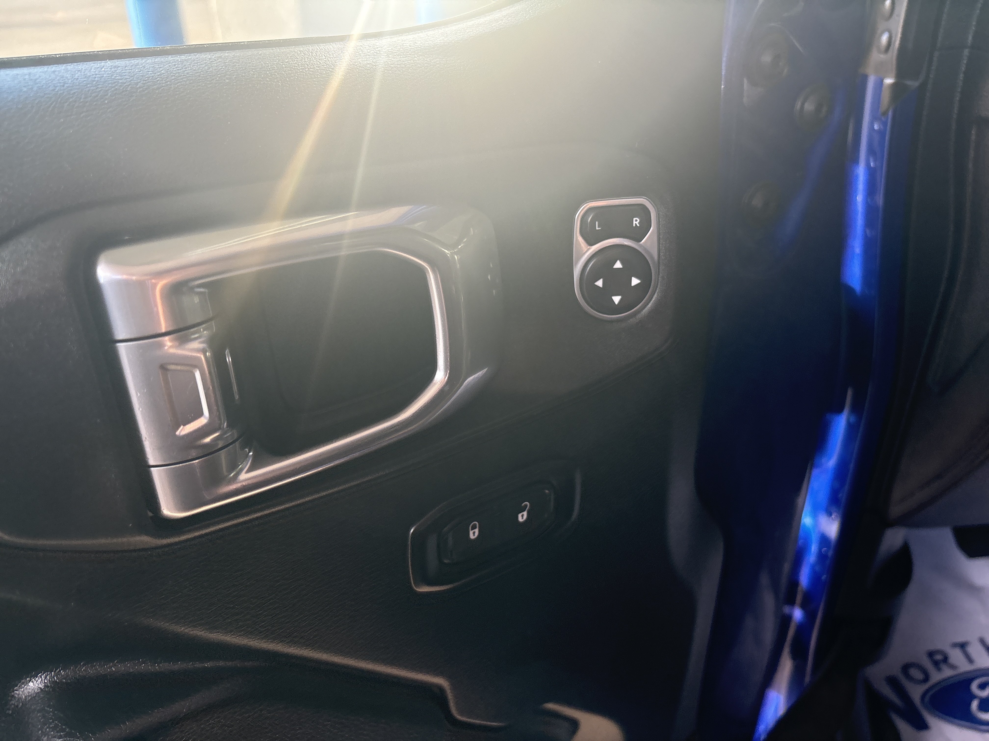 Used 2018 Jeep Wrangler Unlimited Sport S AWD/4WD image 15