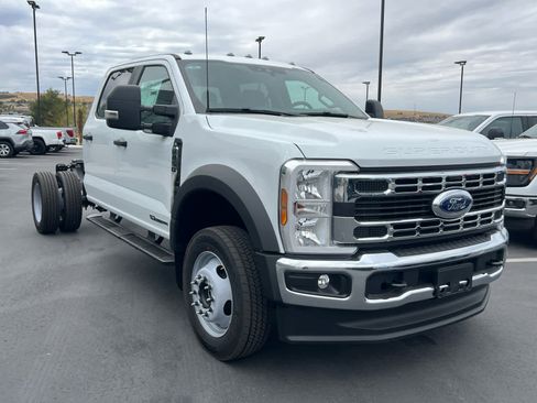New 2026 Ford F450 XL w/ XL Chrome Package image 4