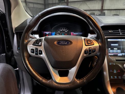 Used 2014 Ford Edge SEL w/ Equipment Group 205A AWD/4WD image 32