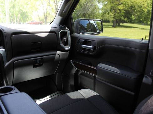 Used 2021 GMC Sierra 1500 SLE AWD/4WD image 11