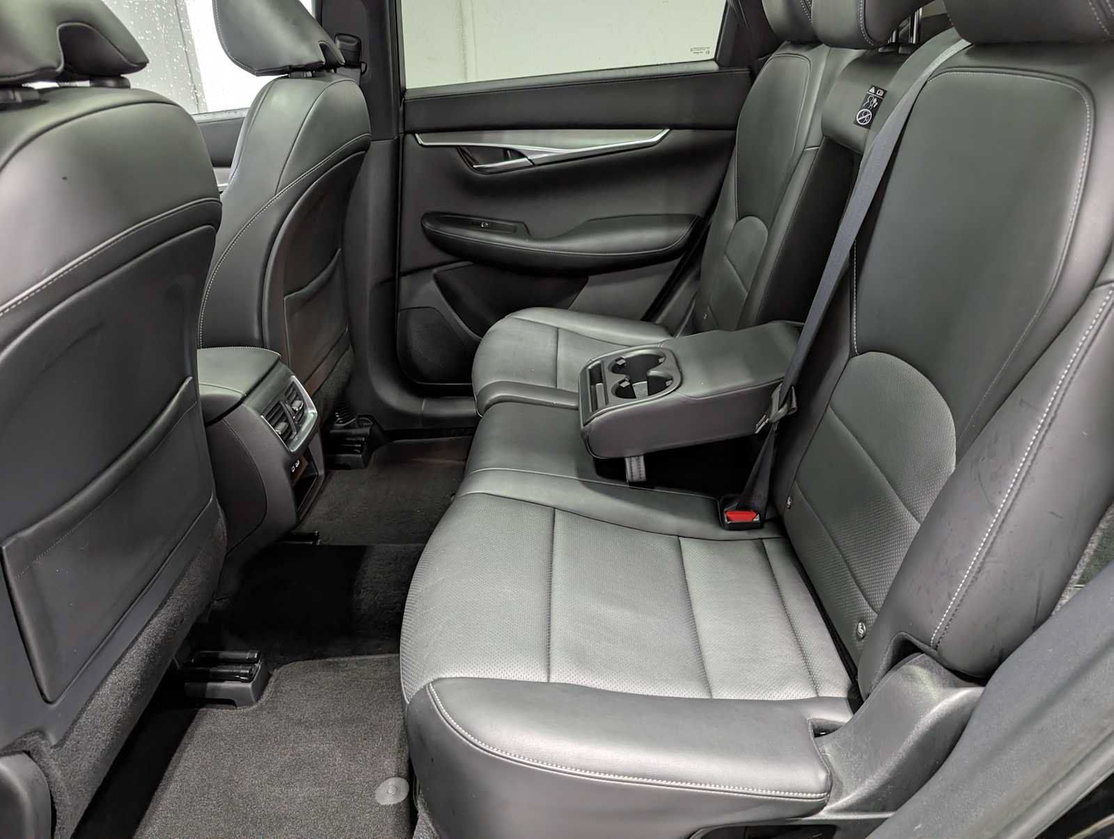 Used 2023 INFINITI QX50 Luxe AWD/4WD image 23
