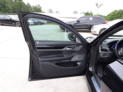 Used 2018 BMW 750i xDrive AWD/4WD image 48